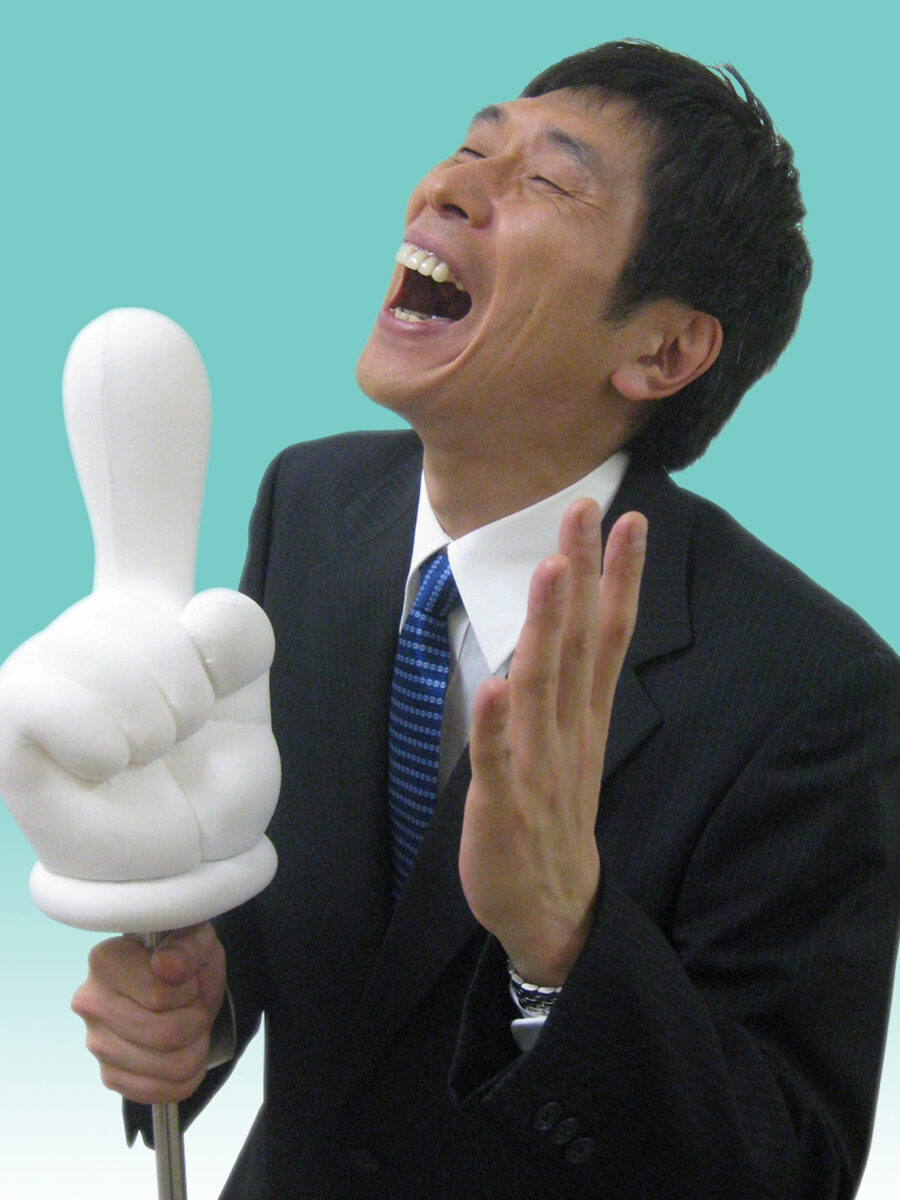 ものまねタレント ほいけんた 宣材写真｜明石家さんまのものまねで知られる男性ものまね芸人｜ジョイント83