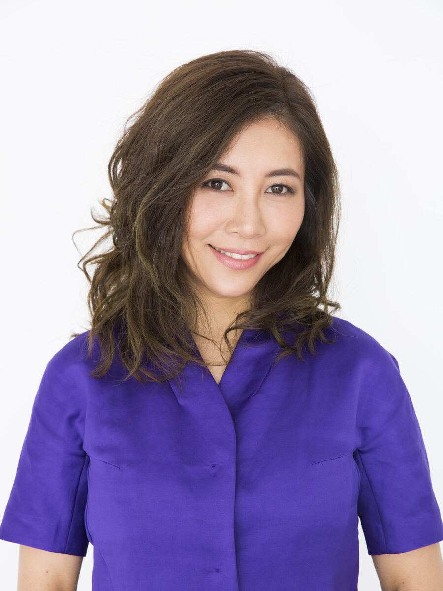 ものまねタレント ミラクルひかる 宣材写真｜宇多田ヒカル本人公認の女性歌唱ものまね芸人｜ジョイント83