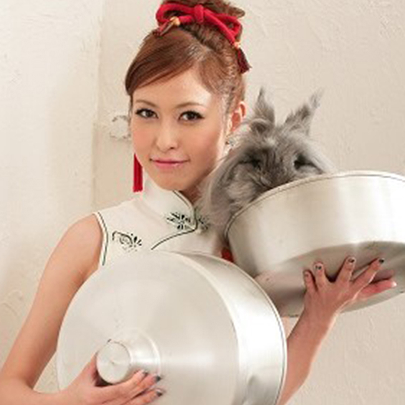 マジシャン 南海子｜クロースアップとほのぼのトークの癒し系女性マジシャン｜ジョイント83